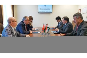 Беларусь и Таджикистан рассмотрели возможности для кооперации в легкой и пищевой промышленности