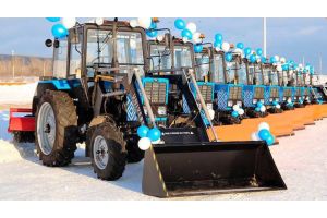 Новые тракторы BELARUS получили десять муниципалитетов Кузбасса