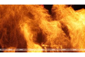 Пожар вспыхнул на нефтеперерабатывающем заводе в Полтавской области