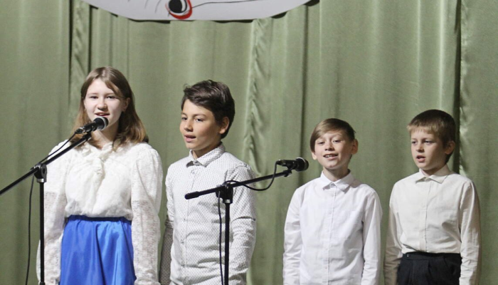 Песни, которые западают в душу: чем порадовали участники смотра-конкурса вокальных коллективов среди сельских клубных учреждений Добрушского района 