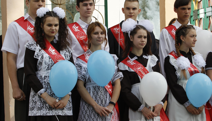 Праздник последнего звонка в Иваковском детском саду - средней школе