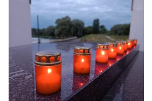 В Добруше зажгли лампадки в память о погибших в годы Великой Отечественной войны