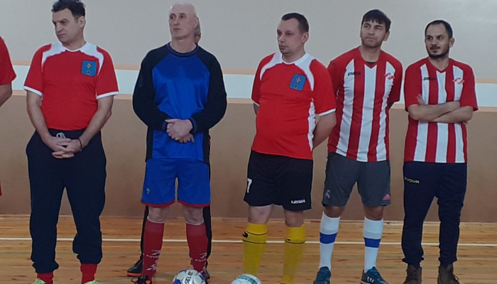 Только что в Добруше стартовал международный турнир по мини-футболу среди ветеранских команд памяти Виктора Коваленко