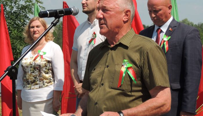 На митинге в Добруше почтили память воинов, освобождавших родную землю от фашистов и их пособников