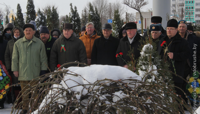 «Нам был отдан приказ». В Добруше вспомнили погибших и почтили ветеранов афганской войны