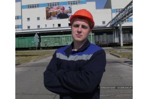 Молодой слесарь Добрушской бумажной фабрики – о гордости за свой коллектив и родную страну