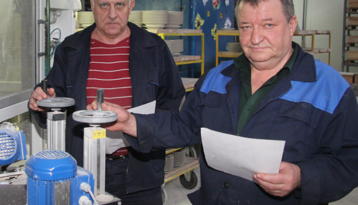 Добрушский фарфоровый завод отмечает 40-летний юбилей
