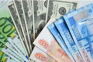 Белорусский рубль на торгах 20 января укрепился к основным валютам