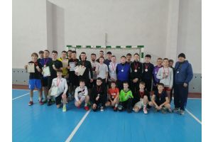 Почти полсотни подростков объединил в Добруше турнир по мини-футболу, посвященного Дню защитника Отечества