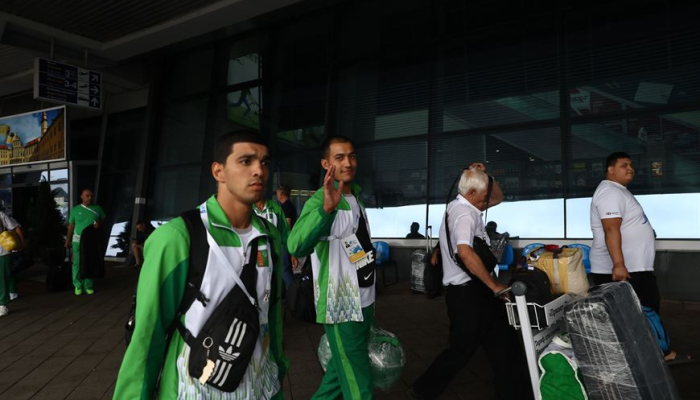 "Настроение просто отличное". Спортсмены из Туркменистана прилетели в Беларусь на II Игры стран СНГ
