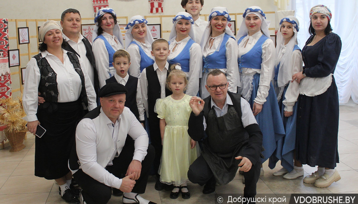 Областной тур XIV Республиканского фестиваля национальных культур пел и танцевал в Добруше