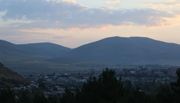 ФОТОФАКТ: Живописный рассвет в армянском Цахкадзоре