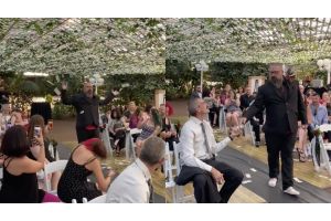 Молодожены заменили одну традицию на свадьбе и прославились в сети (Видео)