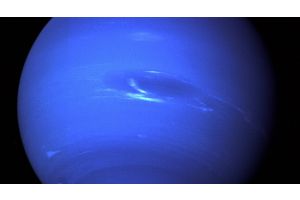 Ученые получили рекордно четкие изображения колец Нептуна