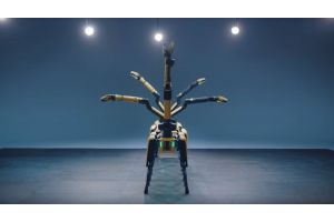 Роботы устроили гипнотизирующий танец под песню группы BTS (Видео)