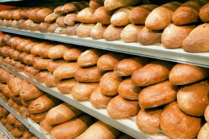 Комитетом госконтроля Гомельской области проведена «горячая телефонная линия» по вопросам ассортимента и качества хлеба в торговой сети.