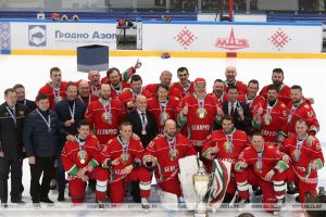 Команда Президента в 11-й раз стала победителем любительского хоккейного турнира