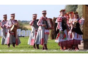 Международный фестиваль этнокультурных традиций «Зов Полесья» проходит в Лясковичах