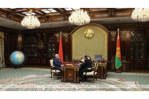 Лукашенко подписал указ о создании комиссии для работы с желающими вернуться на родину