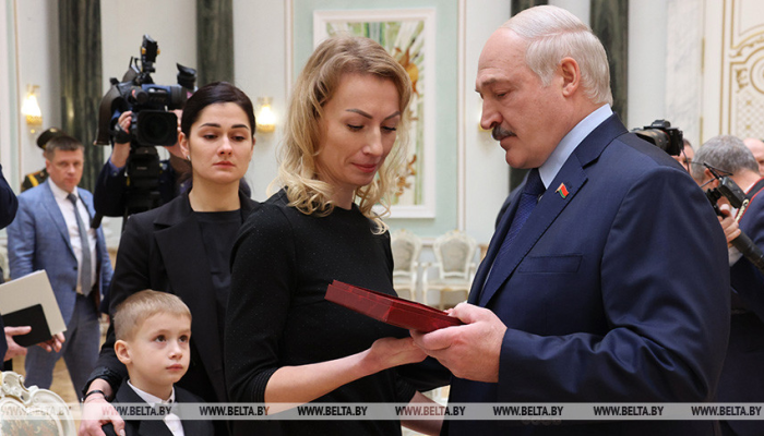 Лукашенко о погибших героях: прожив очень короткую жизнь, оставили ярчайший след в истории Беларуси