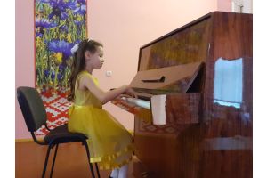 Сольный концерт юной пианистки из Добруша стал изюминкой праздничной недели