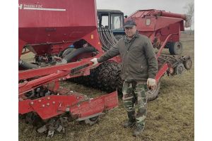 В сельхозпредприятии «Круговец» Добрушского района одними из первых в районе начали сев яровых зерновых