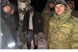 В Добрушском районе заблудившегося мужчину спасатели транспортировали на снегоходе