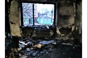 Из горящей квартиры в Добруше спасли 62-летнюю горожанку, имущество пострадало