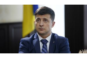 Зеленский возглавил антирейтинг украинских политиков