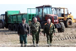 Белорусские аграрии завершают подготовку сельхозтехники к весенним полевым работам