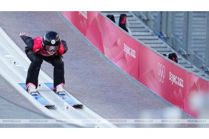 Официальные тренировки в прыжках с трамплина прошли у женщин на Олимпиаде в Пекине