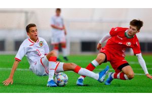 Белорусы разгромили гибралтарцев на юношеском футбольном турнире в Минске