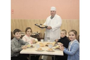 Чем в Добрушском районе кормят детей? Корреспондент разбирался в вопросах организации школьного питания