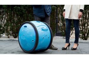 В Италии создали передвижной робот-рюкзак
