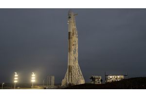 SpaceX вновь отложила запуск ракеты со спутниками