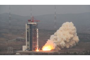 Китай запустил спутник для изучения околоземного пространства