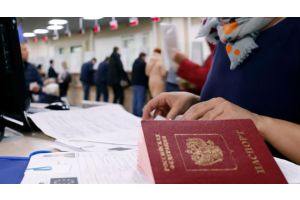 Девять стран ЕС прекратили принимать документы от россиян на туристические визы