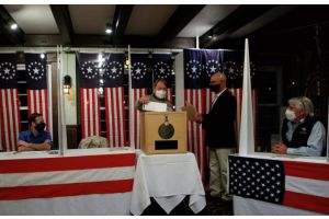 Выборы в США: Байден выиграл голосование на первом открывшемся участке