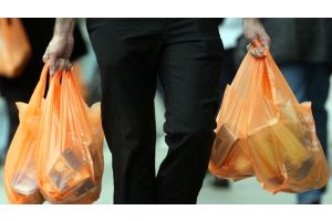 В Шанхае с 1 января вводится запрет на пластиковые пакеты во всех торговых точках