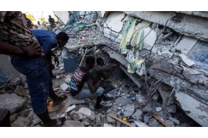Число жертв землетрясения на Гаити превысило 1,4 тыс., ранены около 7 тыс. 