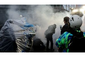 По меньшей мере 15 человек пострадали во время беспорядков в Брюсселе
