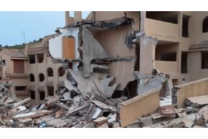 Трехэтажный жилой дом обрушился в Испании