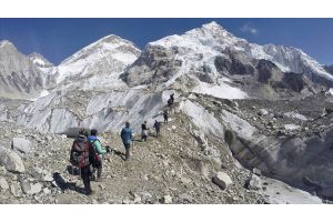Ученые: глобальное потепление уничтожает ледники Эвереста