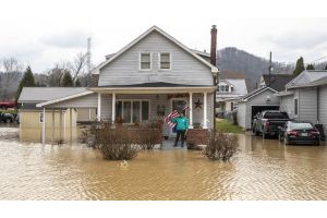 Сильные дожди привели к наводнениям в США