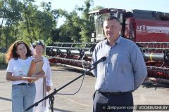 В сельхозпредприятии "Добрушский райагросервис" поздравили передовиков жатвы