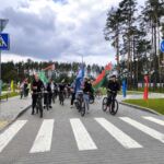 К вершинам новых побед. В преддверии Дня молодежи и студенчества в Добруше прошел патриотичные велопробег