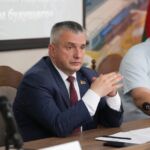 Еще один пункт в программе председателя облисполкома Иван Крупко — Добрушская бумажная фабрика. Руководитель посетил производство, пообщался с трудовым коллективом