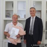 Работніку Добрушскай папяровай фабрыкі «Герой працы»  Андрэю Панамарэнку аб’явілі Падзяку Прэм’ер-міністра Беларусі