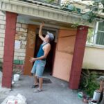 К акции по наведению порядка на дворовых территориях присоединились жители микрорайона Мелиоратор города Добруша