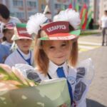 Заместитель премьер-министра Наталья Петкевич и председатель облисполкома Иван Крупко приняли участие в школьной линейке, приуроченной к началу нового учебного года в гимназии Хойников